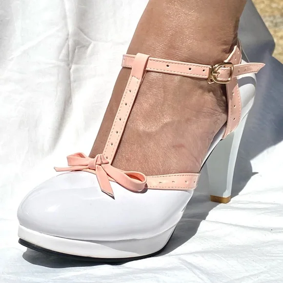 Mary Jane Pinup T-Strap Chunky High Heels Platform Round Toe Pumps & Bow Size 9 - Picture 4 of 16